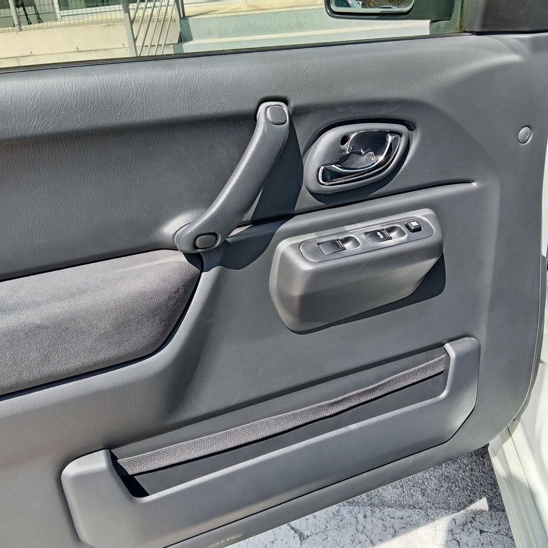 Suzuki Jimny usata a L'Aquila (16)