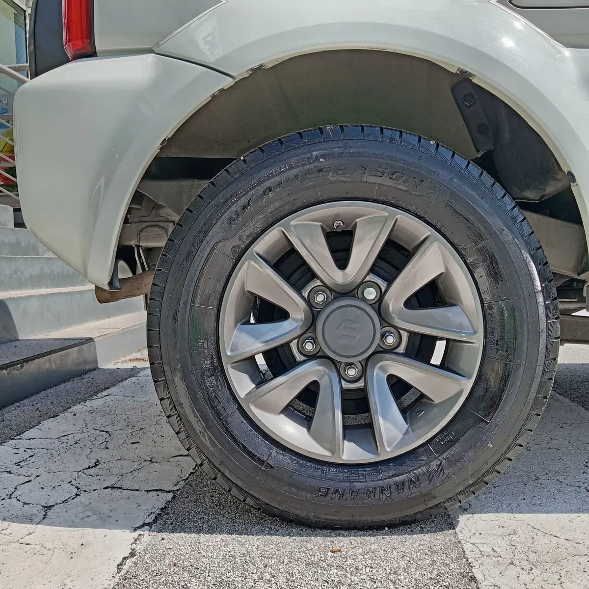 Suzuki Jimny usata a L'Aquila (5)