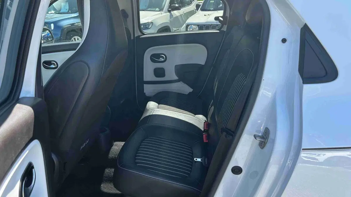 Renault Twingo usata a Roma (12)