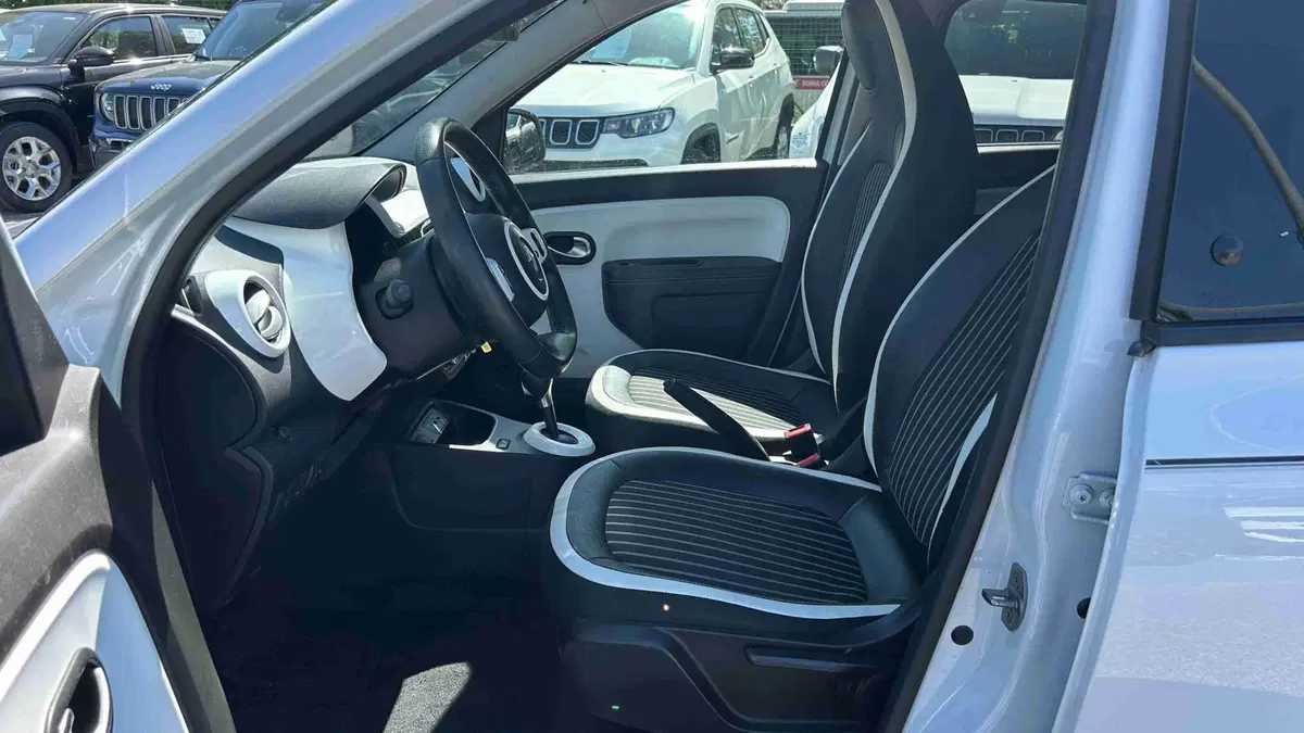 Renault Twingo usata a Roma (13)