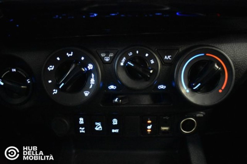 Toyota Hilux usata a Perugia (13)