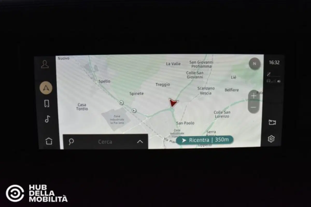 Land Rover Defender usata a Perugia (14)