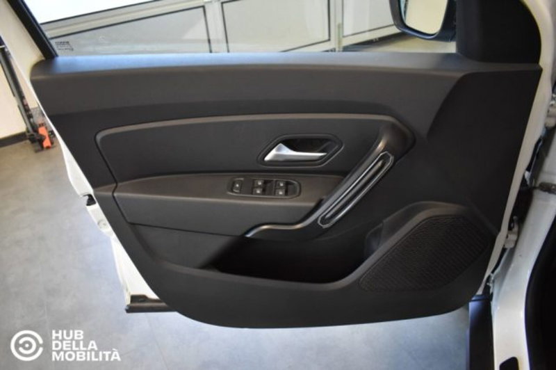 Dacia Duster usata a Perugia (7)