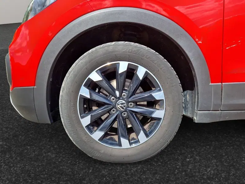 Volkswagen T-Cross usata a Siena (9)
