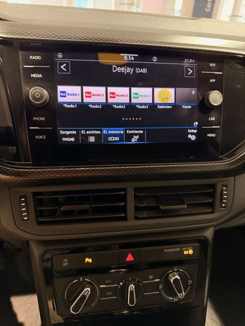 Volkswagen T-Cross usata a Genova (14)