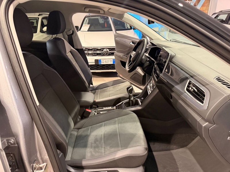 Volkswagen T-Roc usata a Genova (11)