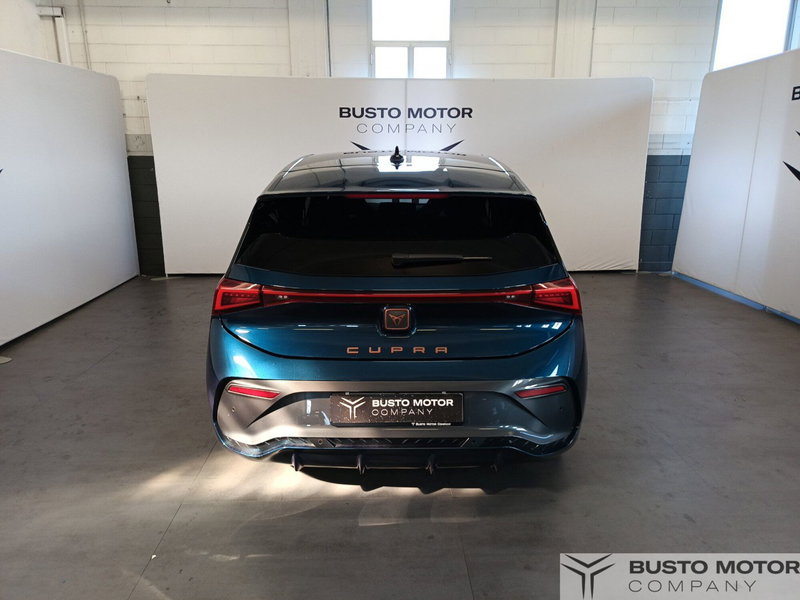 Cupra Born usata a Varese (5)