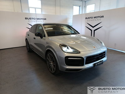 Porsche Cayenne 3.0 V6 E-Hybrid del 2019 usata a Olgiate Olona