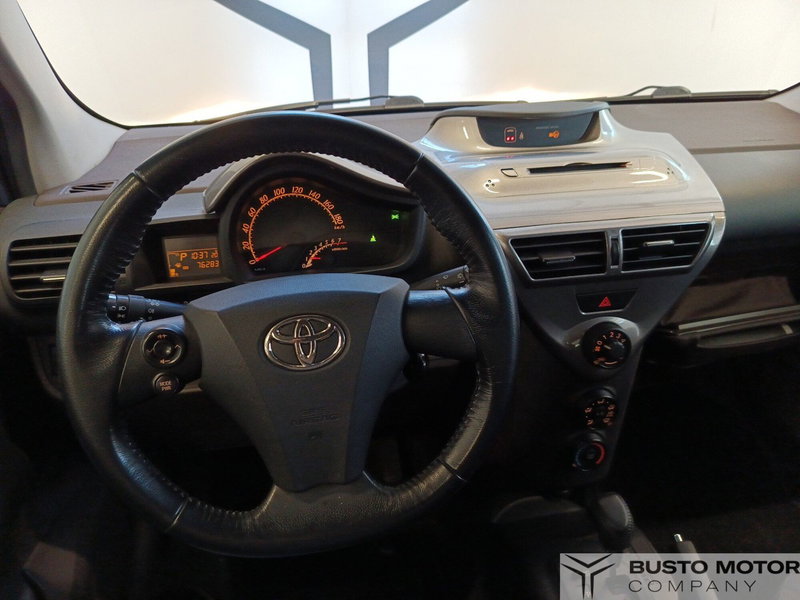 Toyota iQ usata a Varese (10)