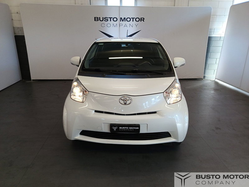 Toyota iQ usata a Varese (2)