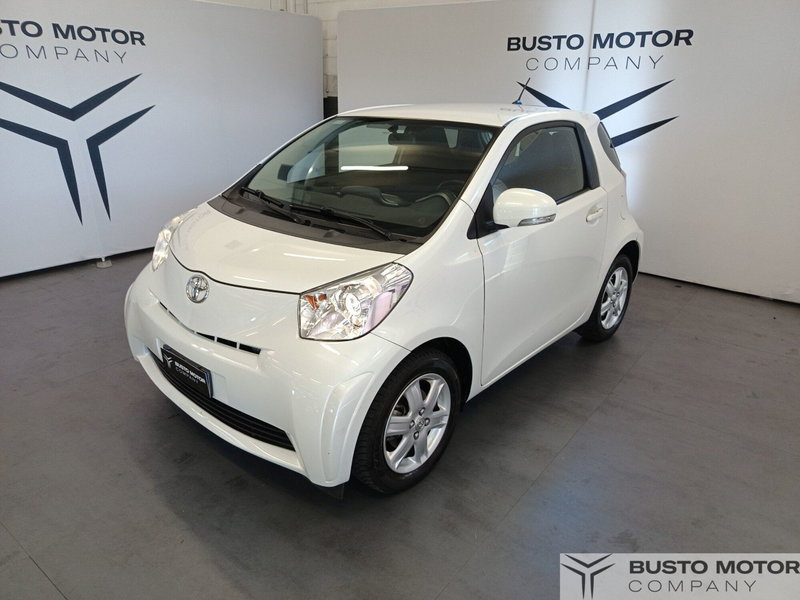 Toyota iQ usata a Varese (3)