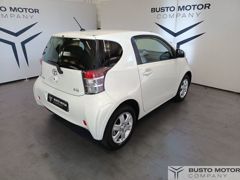 Toyota iQ usata a Varese (4)