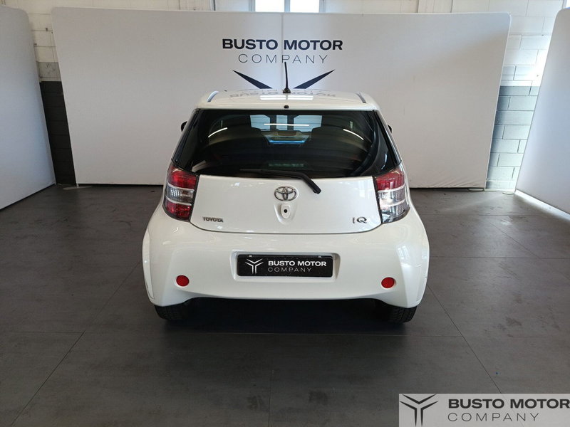 Toyota iQ usata a Varese (5)