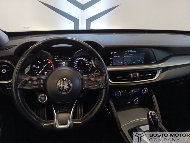 Alfa Romeo Stelvio usata a Varese (11)