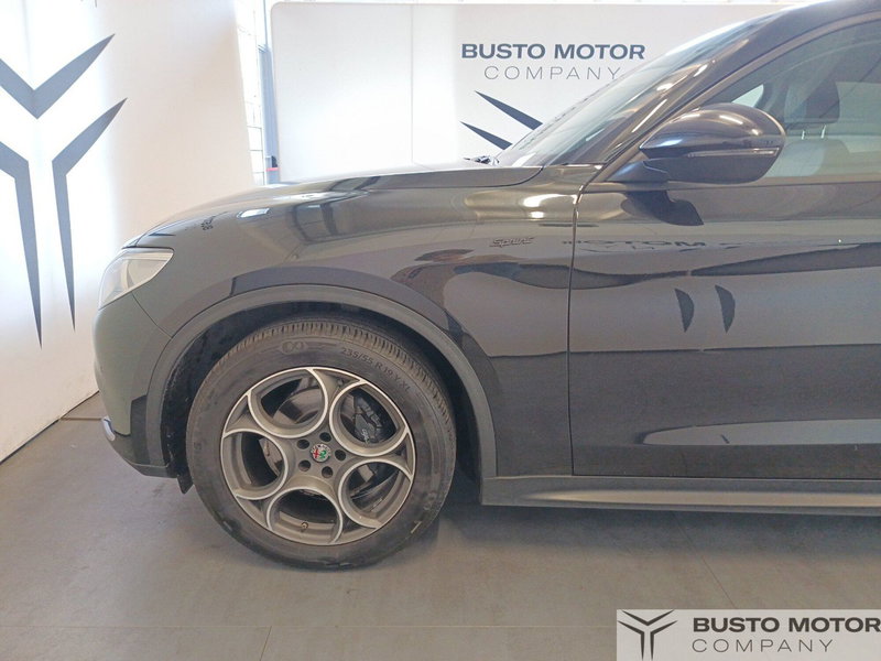 Alfa Romeo Stelvio usata a Varese (7)