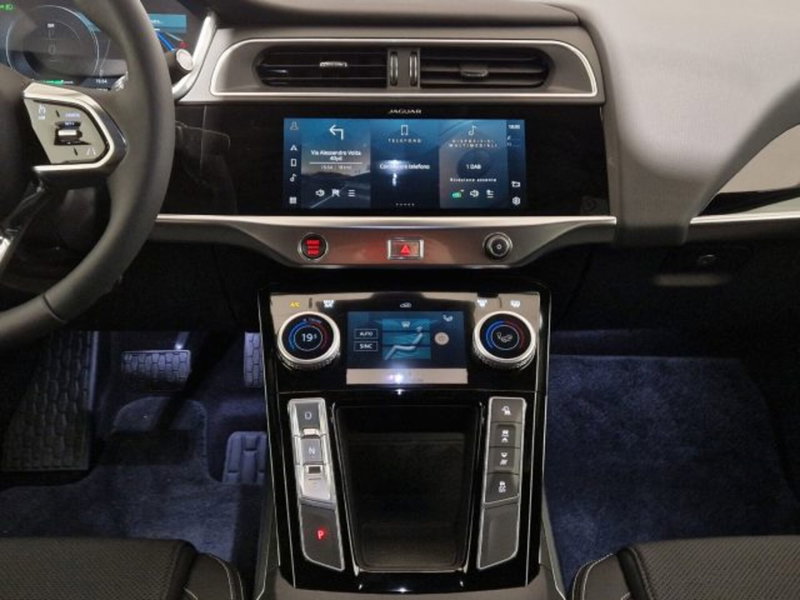 Jaguar I-Pace usata a Livorno (15)