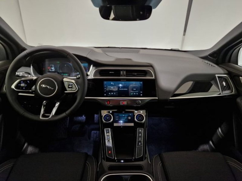 Jaguar I-Pace usata a Livorno (6)