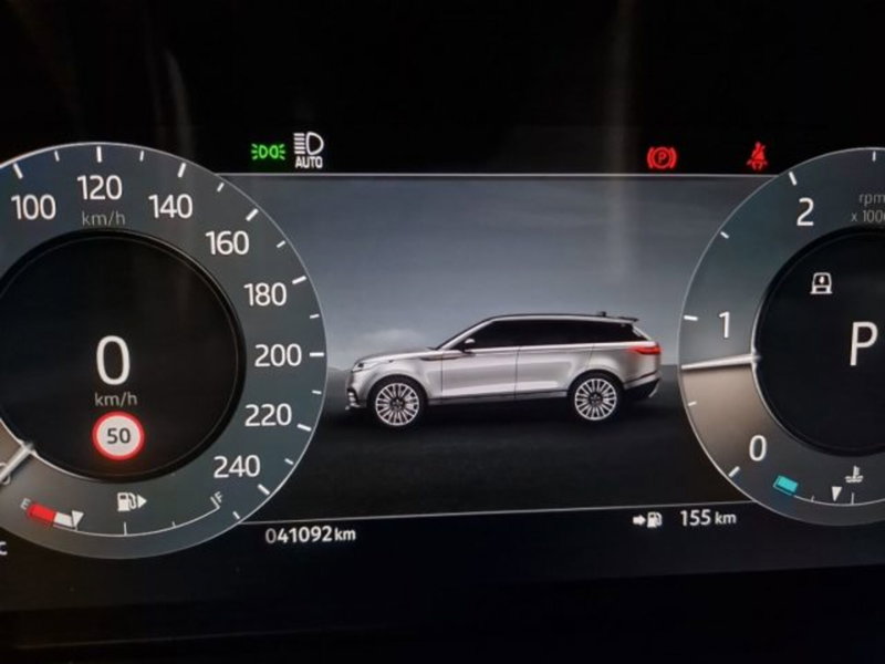 Land Rover Range Rover Velar usata a Livorno (10)