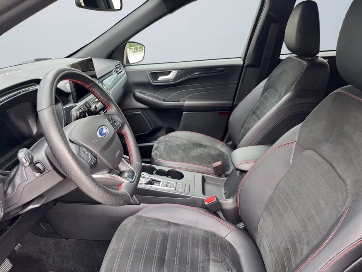 Ford Kuga usata a Milano (11)
