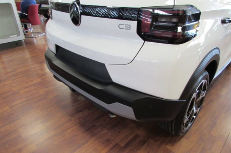 Citroen C3 Aircross nuova a Milano (14)