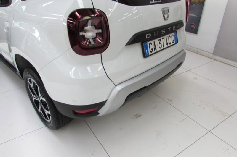 Dacia Duster usata a Milano (15)