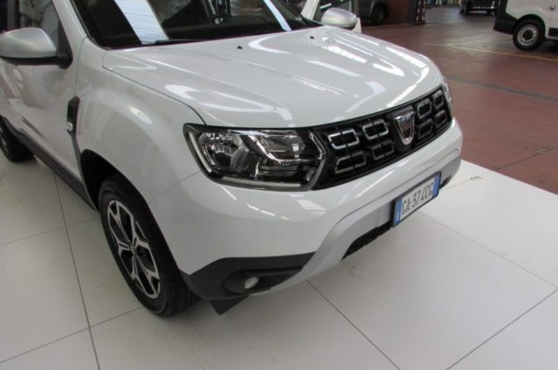 Dacia Duster usata a Milano (17)