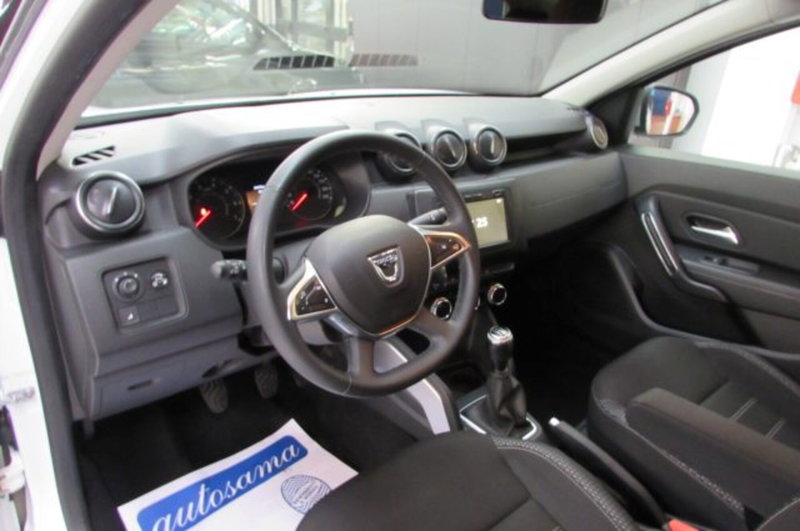 Dacia Duster usata a Milano (7)