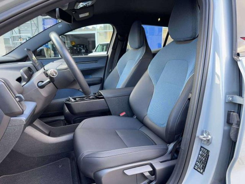 Volvo EX30 usata a Savona (10)