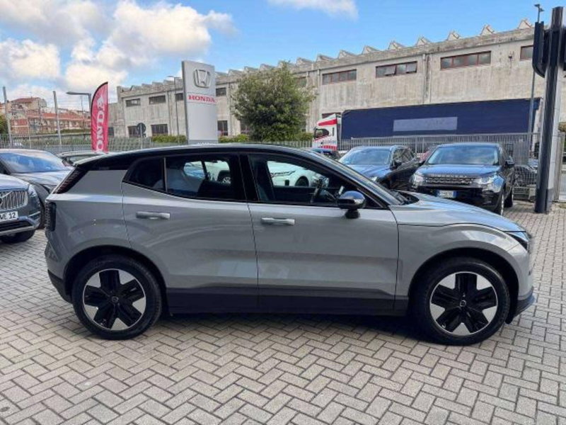 Volvo EX30 usata a Savona (7)