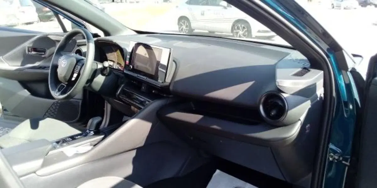 Toyota Toyota C-HR usata a Udine (10)