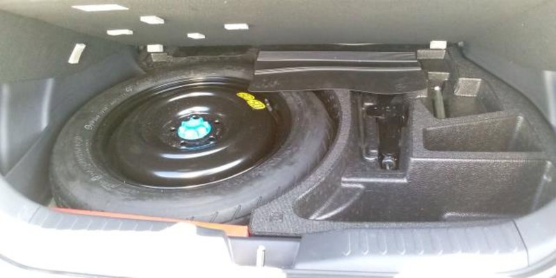 Toyota Toyota C-HR usata a Udine (11)