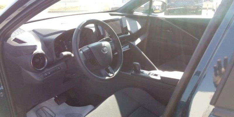 Toyota Toyota C-HR usata a Udine (14)