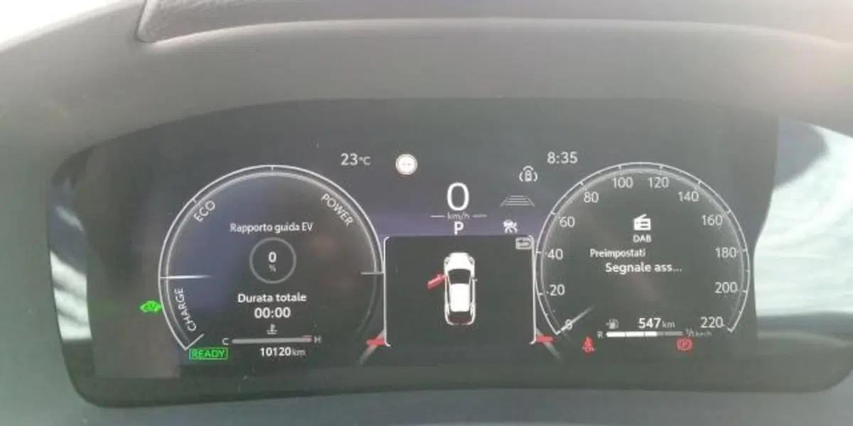 Toyota Toyota C-HR usata a Udine (15)