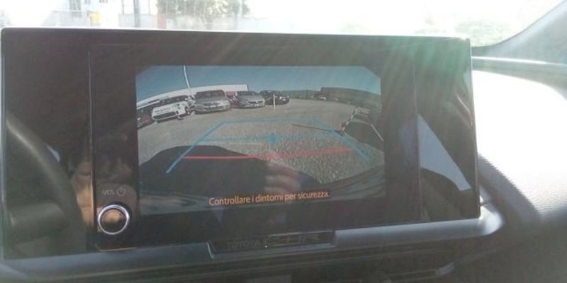 Toyota Toyota C-HR usata a Udine (17)