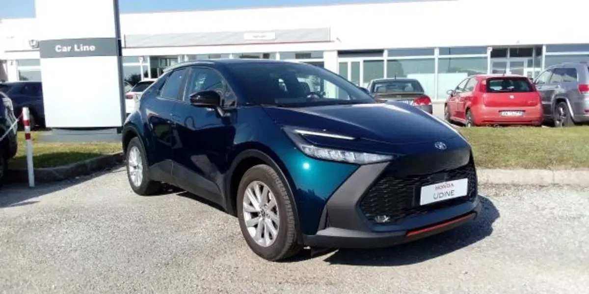 Toyota Toyota C-HR usata a Udine (3)