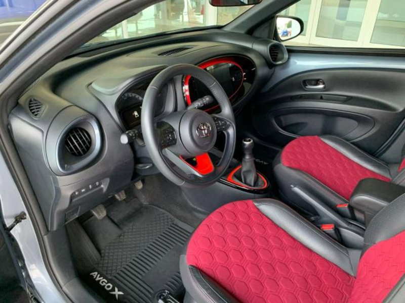 Toyota Aygo X usata a Trieste (11)