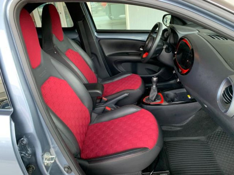 Toyota Aygo X usata a Trieste (14)