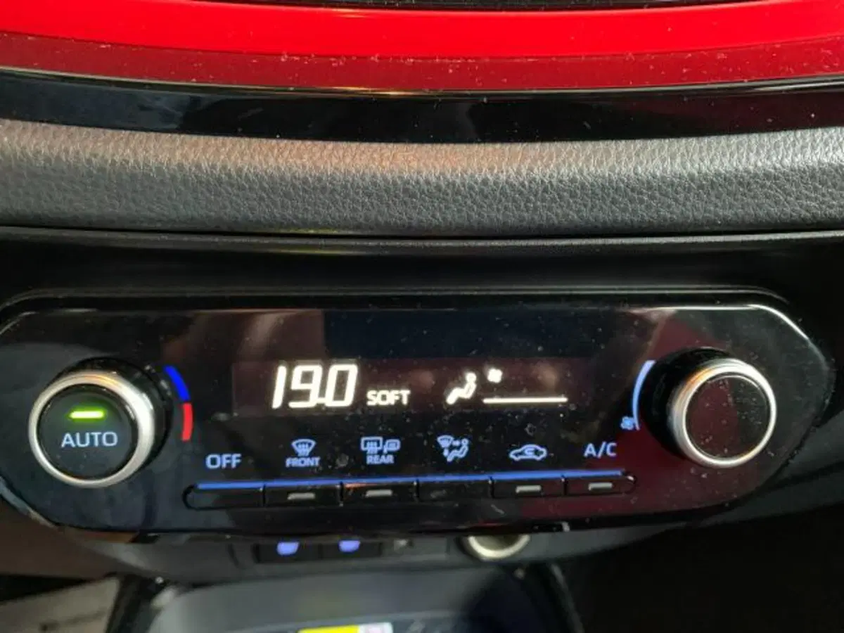 Toyota Aygo X usata a Trieste (16)