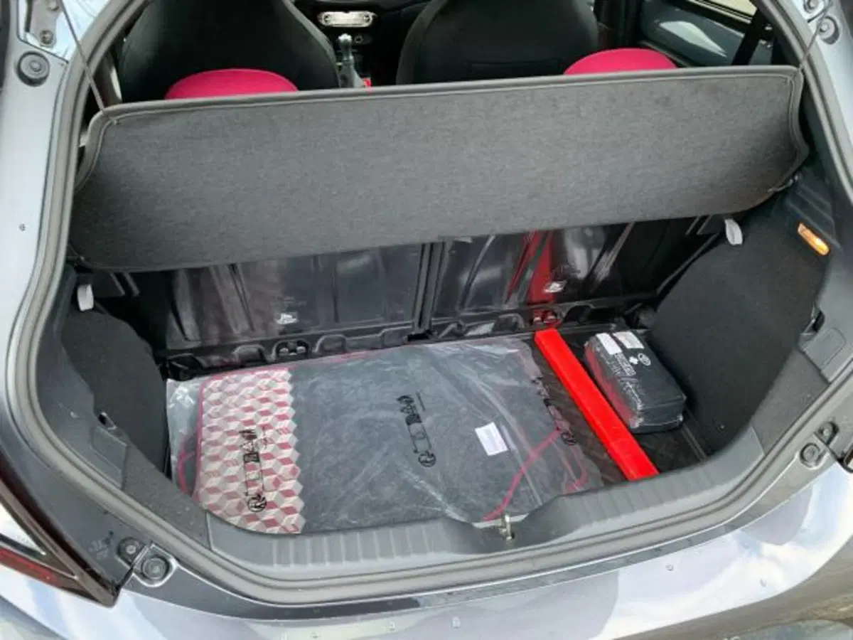 Toyota Aygo X usata a Trieste (17)
