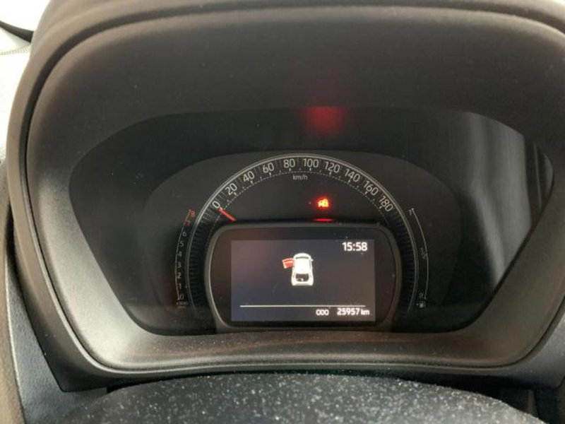 Toyota Aygo X usata a Trieste (18)