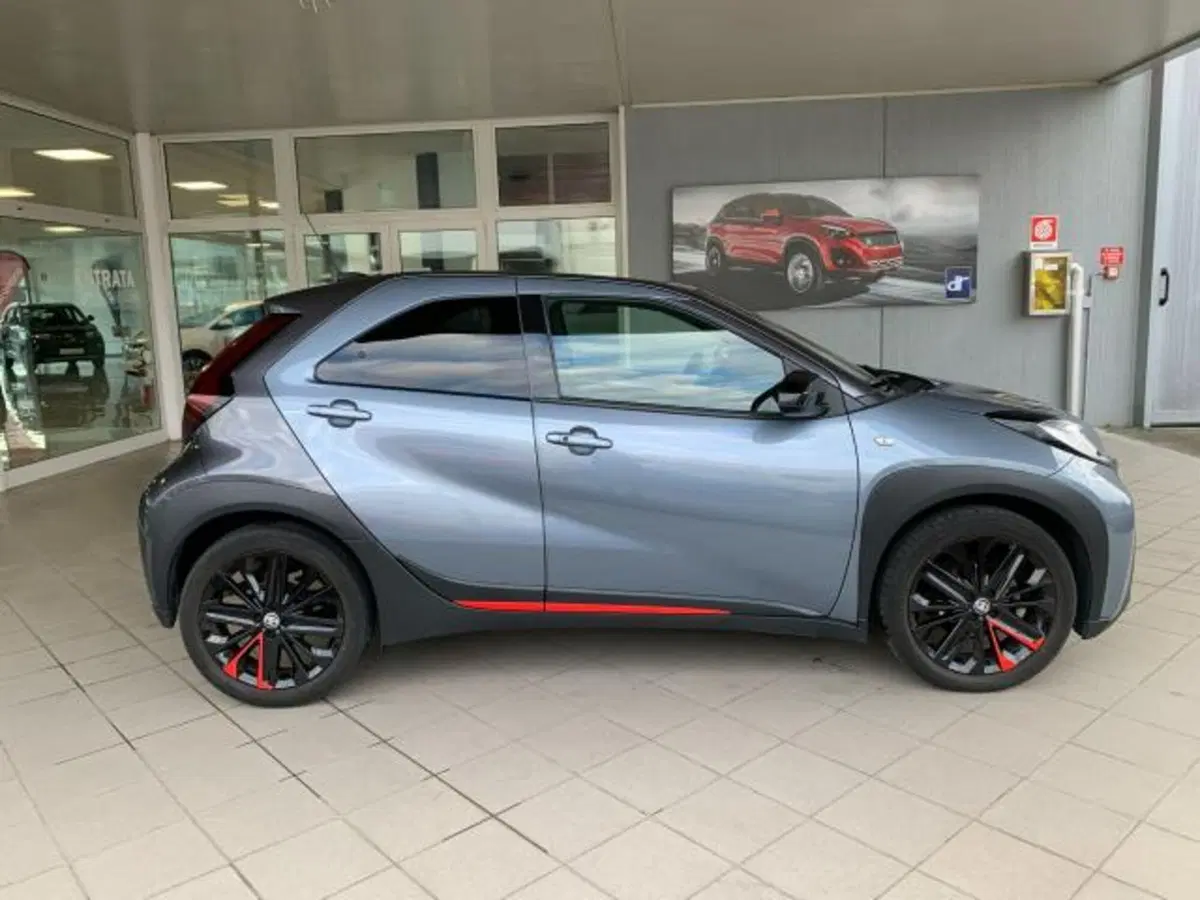 Toyota Aygo X usata a Trieste (6)