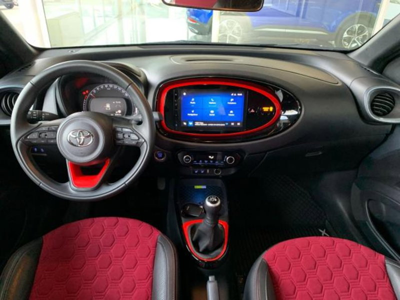 Toyota Aygo X usata a Trieste (9)