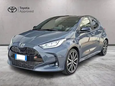Toyota Yaris Cross 1.5h GR Sport Black Sky fwd 116cv e-cvt del 2025 usata a Torino