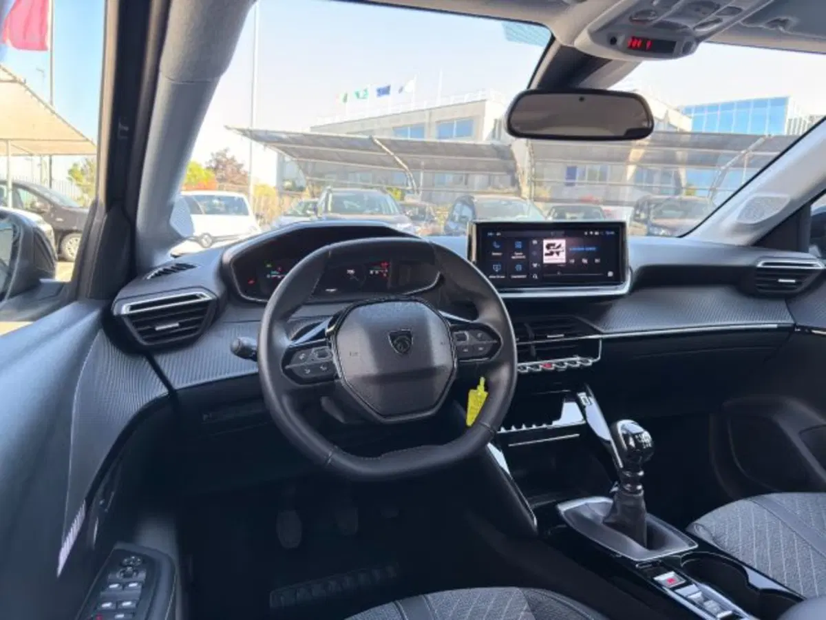 Peugeot 208 usata a Brescia (6)