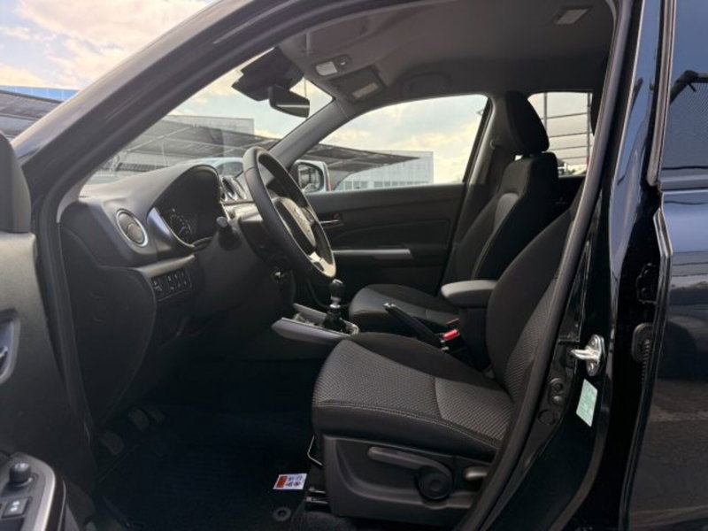 Suzuki Vitara nuova a Brescia (15)