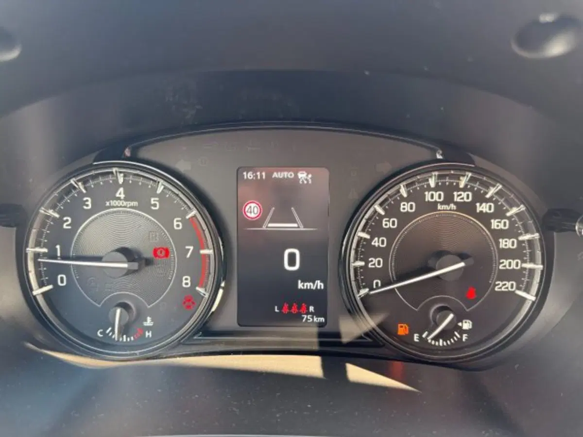 Suzuki Vitara nuova a Brescia (8)
