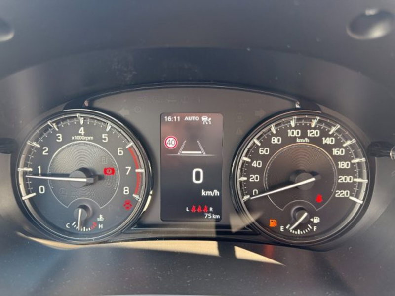 Suzuki Vitara nuova a Brescia (8)