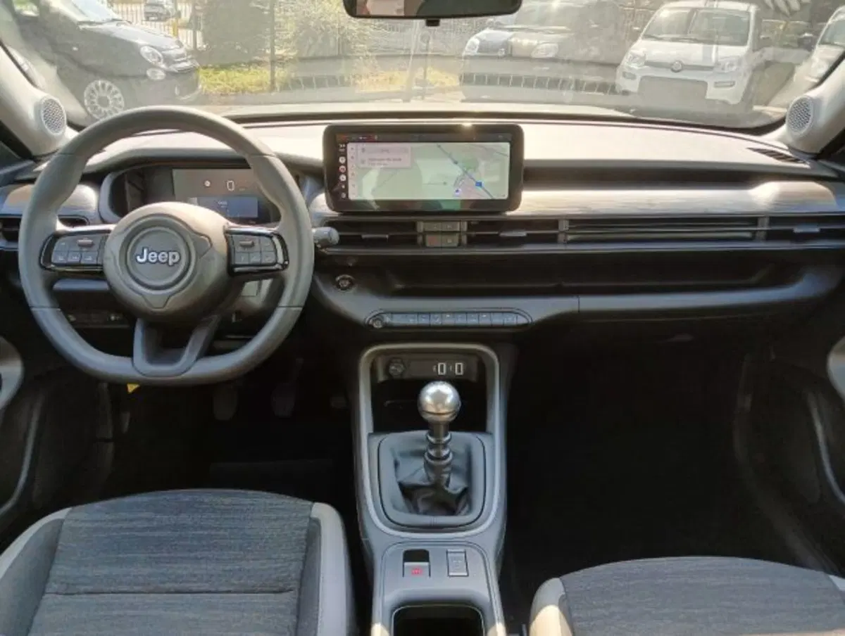 Jeep Avenger nuova a Brescia (10)
