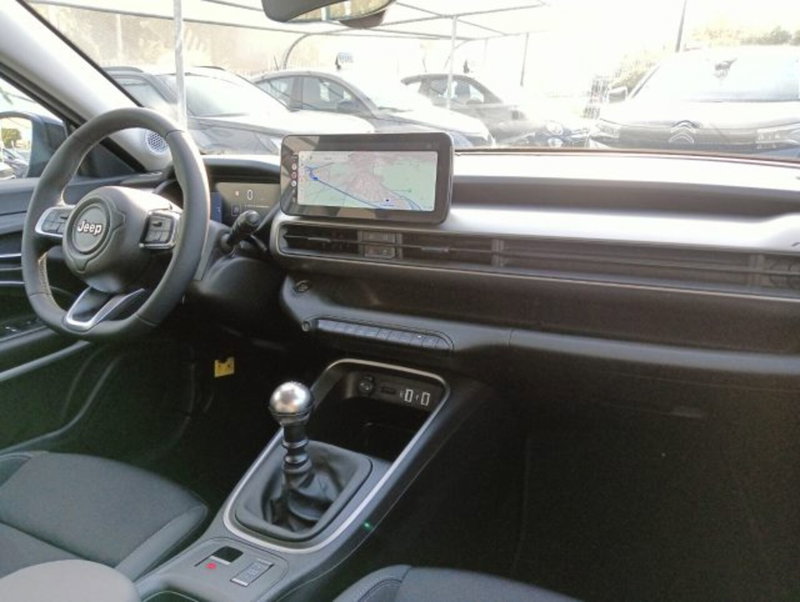 Jeep Avenger nuova a Brescia (15)