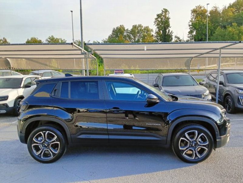 Jeep Avenger nuova a Brescia (4)